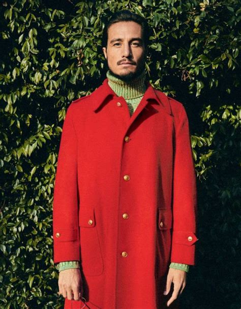 Imagem do suposto nude de Tiago Iorc teria sido enviado para fã MH Celebridades e TV