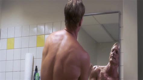 Hoyt Richards Naked In Dumbbells CMNM ThisVid