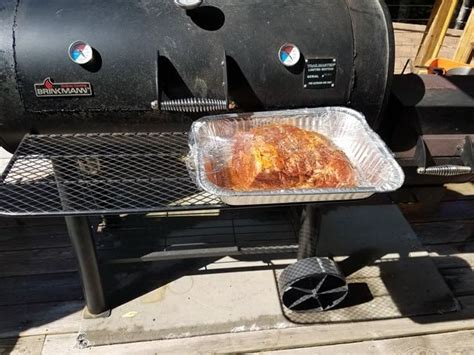Smoking a Pork Shoulder on a BBQ Sunday | LifeWithGrilling.com