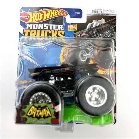 Машинка Hot Wheels Монстр трак FYJ TV SERIES BATMOBILE купить на OZON по низкой цене