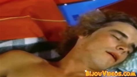 Vídeos porno Retro Males Vintage A Pelo gay gratuitos retromales xHamster