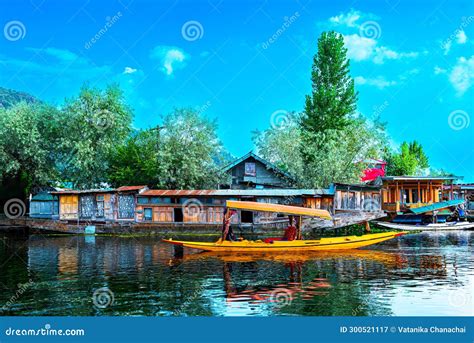 Dal Lake In Srinagar Boat Tour Kashmir India Editorial Photography