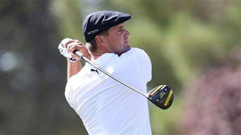 Bryson DeChambeau keeps destroying golf courses, grabs Shriners lead