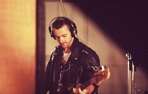 GARRY GARY BEERS-INXS BASS GUITARIST - GongScene