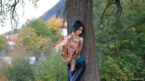 Tattooed Sweetie Anisyia Unveils Her Big Tits And Butt Outdoors Photos