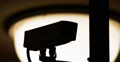 Sex auf Motorhaube Parkhausbetreiber haftet nicht für Schäden GERICHTSURTEIL RHEINPFALZ