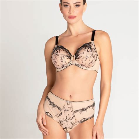 Lise Charmel Ensemble Lingerie Pi Ces Follement Sexy Beige