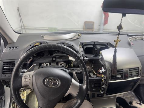 Камера заднего вида и парктроники — Toyota Corolla (140/150), 1,6 л ...