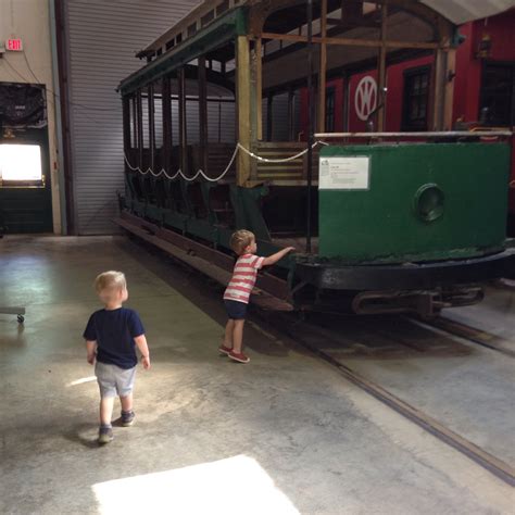 A ride on st charles trolley reveals surprising historical facts 2