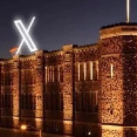 Anastasia Herrin Springt Mit Ihrem Arsch Hart Anal Auf Eine Pyramide XHamster