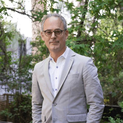 how to pronounce amor towles