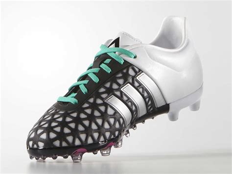 10 best kids' football boots | The Independent