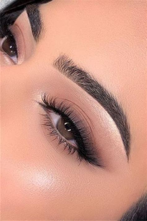 Pin En Augen Make Up Nude Make Up Ojos Pasos De Maquillaje De Ojos Como Maquillarme