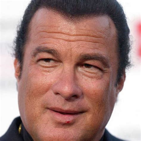 Swashvillage Steven Seagal Biographie