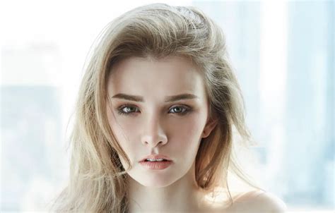 Обои girl long hair beautiful pretty face blonde attractive handsome на телефон и рабочий