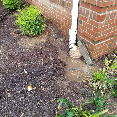 Gutter Corner Leaking : Why Miters Leak & How To Fix