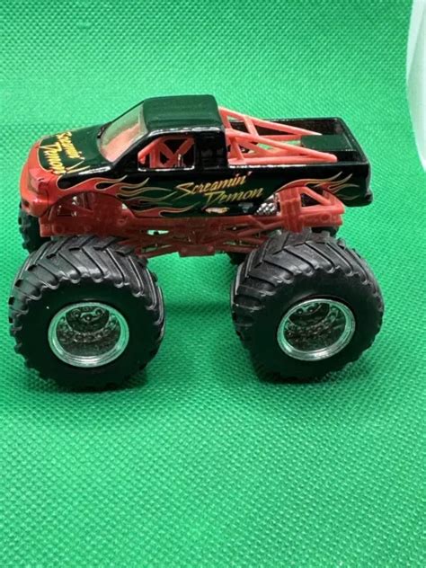 CAMION MONSTRE MOULÉ sous pression Hot Wheels Monster Jam Screamin Demon échelle EUR