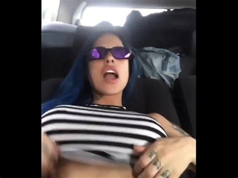MC Tati Zaqui Pagando Peitinho Insta XVIDEOS