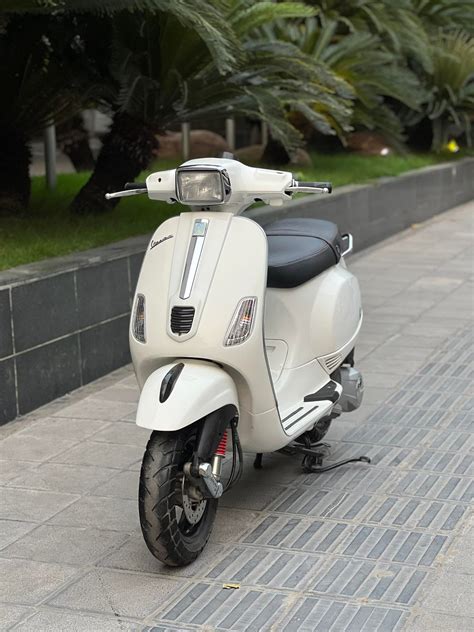 Xe May Vespa Lx