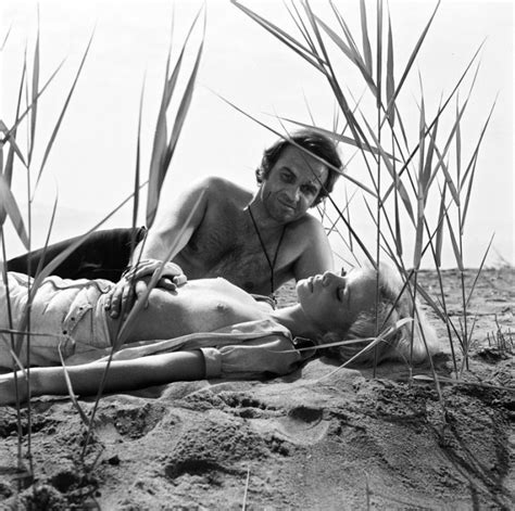 Naked Mona Liza Arbi In O Valtos