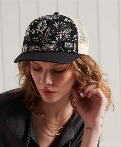 SUPERDRY КЕПКА CALI PRINT TRUCKER CAP - купить в Алматы и Нур-Султане