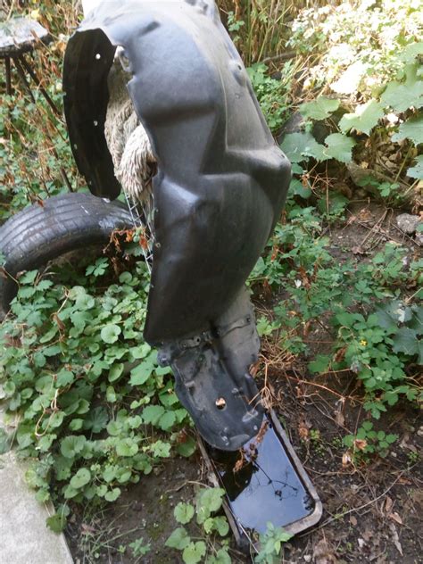 Подкрыльник правый тойота приус30