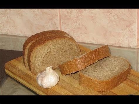 Насадка для ловли карася, леща из хлеба с чесноком. - YouTube | Рыбалка ...