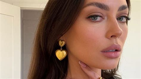 Edyta Zając w skąpym bikini Lepiej usiądźcie Obcas pl