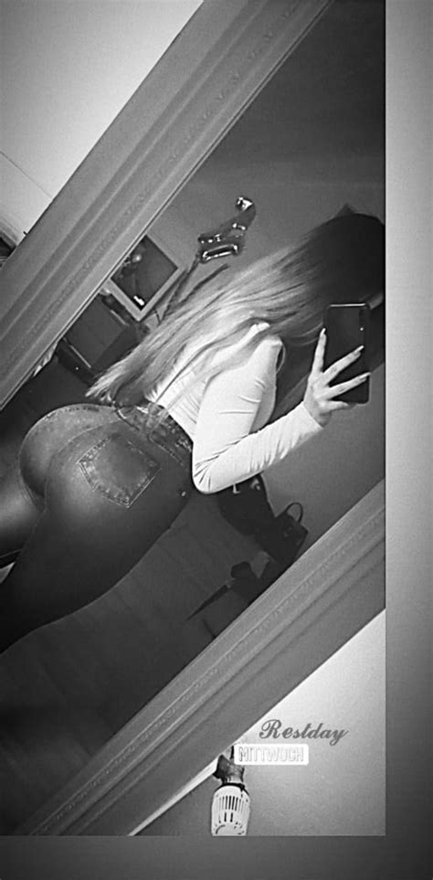 Jamie Pressly Nude Porn Pics Leaked XXX Sex Photos App Page 9 PICTOA