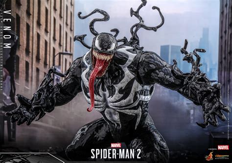 Slideshow Hot Toys Venom Sixth Scale Figure Photo Gallery