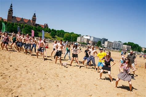 Plaża na Wyspie Grodzkiej ruszyła Miejsca Wywiady Recenzje Kuchnia