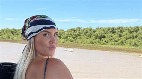 Wanda Nara deslumbró con una foto en bikini pero comenzaron las especulaciones sobre quién fue