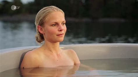 Naked Sinja Dieks in Inga Lindström