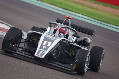 Bennett Leads Practice For Gb S Brands Hatch Finale Formula Scout