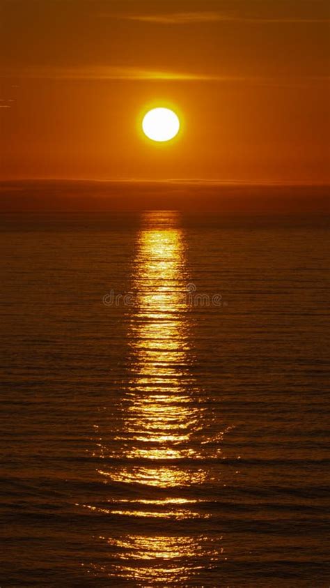 Nascer Do Sol Sobre O Oceano No Brasil Imagem De Stock Imagem De