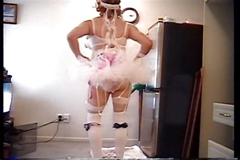Crossdresser Playing Porn Pictures XXX Photos Sex Images PICTOA