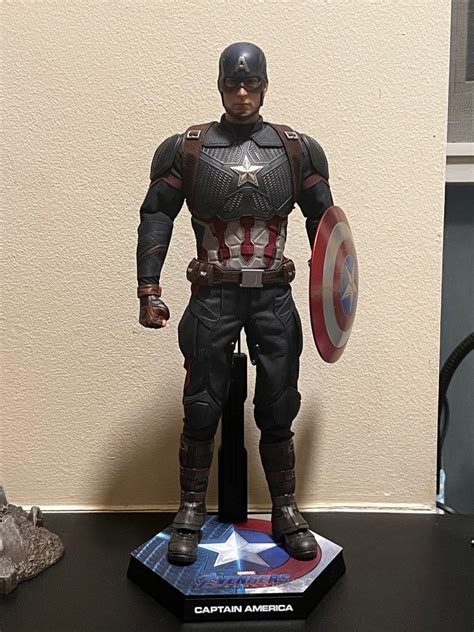 Hot Toys D Exclusive Captain America Hobbies Toys Toys Games On Carousell