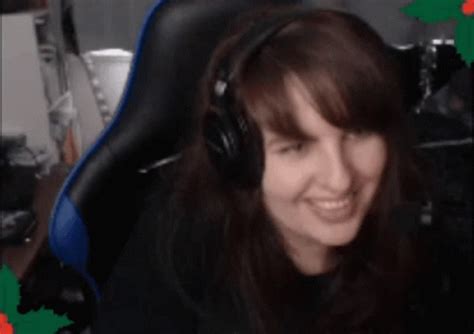 Twitch Streamer  Twitch Streamer Indigo Wolfiee Discover And Share