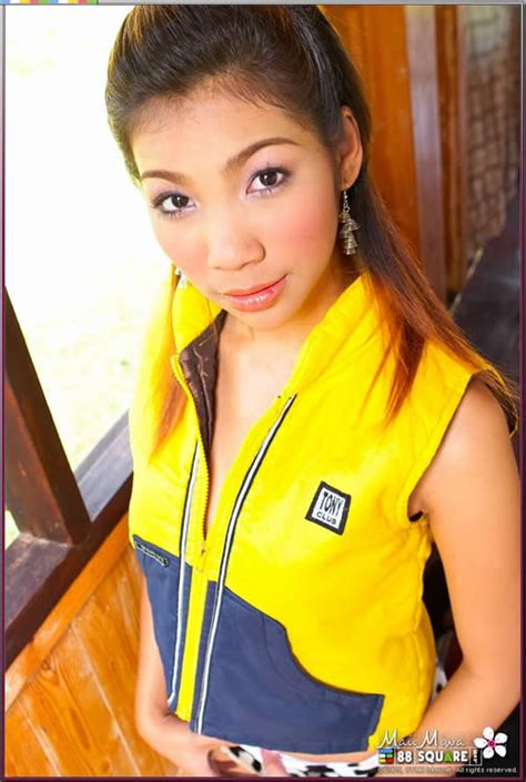 Petite Thai Model Taking Her Clothes Off Porn Pictures XXX Photos Sex Images PICTOA