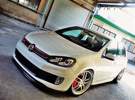 White Vw Golf Mk6 Gti On Silver Rims Vw Golf Tuning