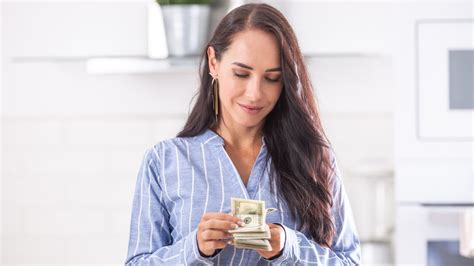 The Shocking State Of American Finances: How Much Net Worth Do You Need By Age 30?