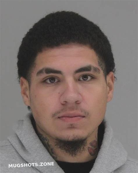 Leach Carlos 02182023 Dallas County Mugshots Zone