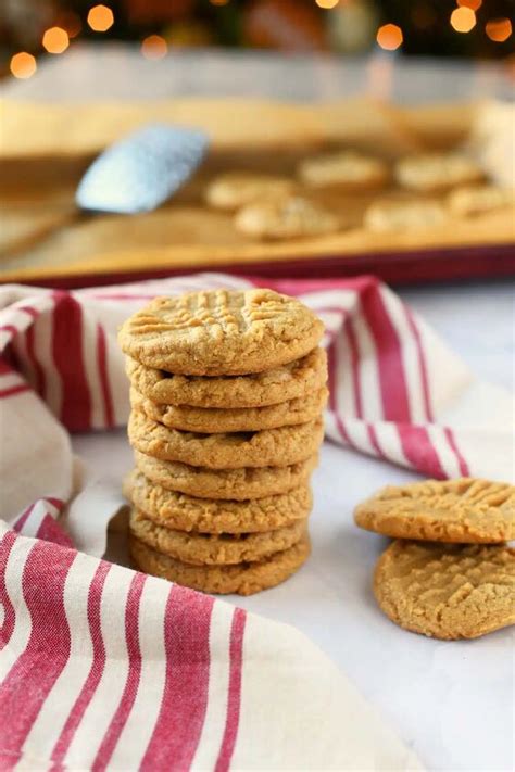 Super Easy 3 Ingredient Peanut Butter Cookies Recipe Foodtalk