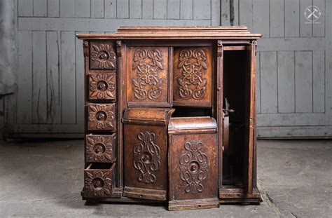 Наши работы. Реставрация мебели - до и после. Реставрация мебели в Москве.