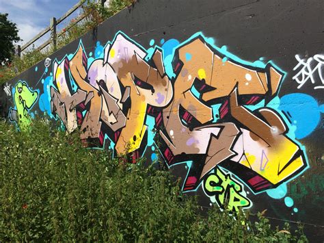 graff images  pholder graffhelp mildlyinteresting