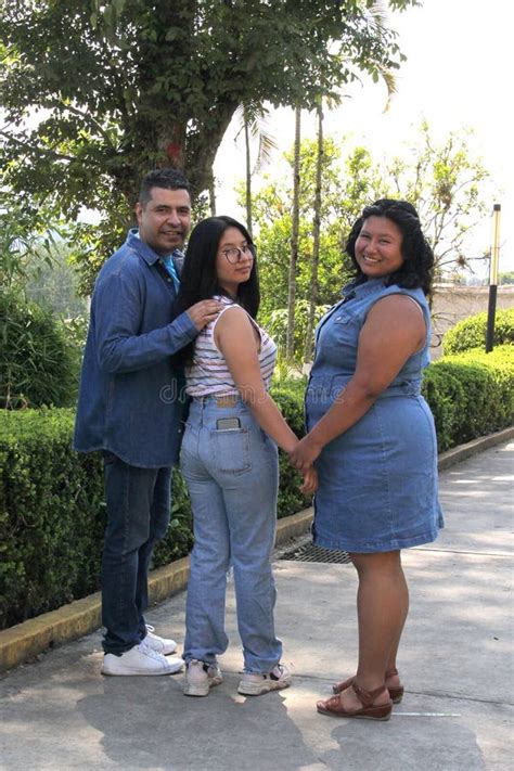 Divorced Dad With His Two Sons And Two Brunette Latina Daughters Spend Quality Time Together