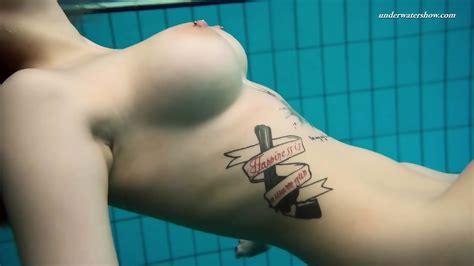 Big Tits Brunette Babe Dashka Swimming Underwater