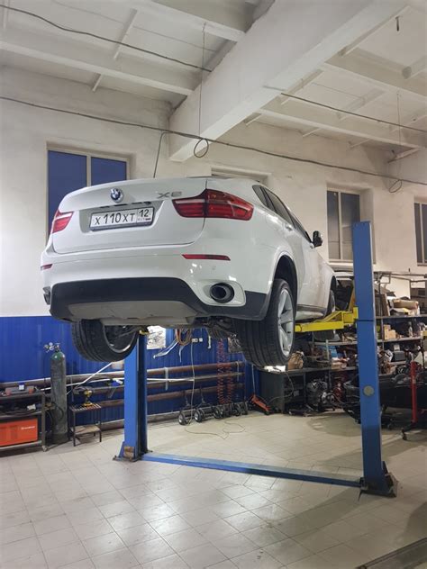 Замена топливного фильтра — BMW X6 (E71/E72), 3 л, 2013 года | другое ...