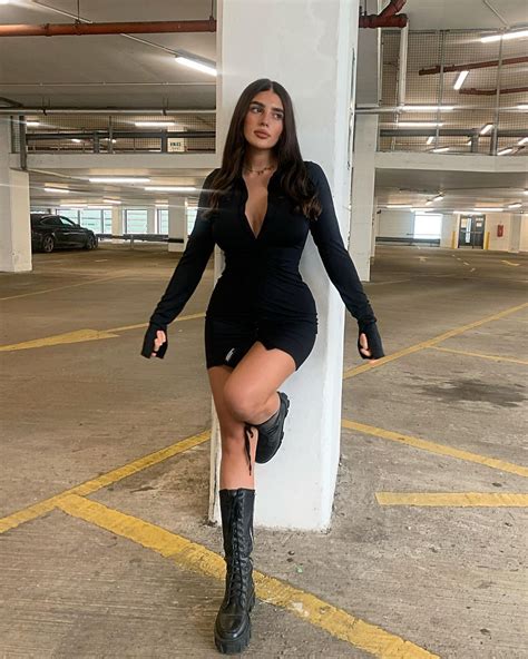 DIONNE CROWE On Instagram LBD Mistress Rocks Via Houseofcb Ad