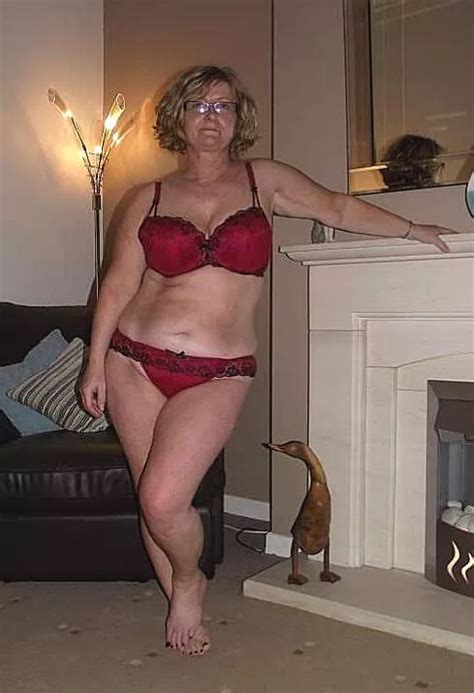 Needs Them Off Nudes Gilf NUDE PICS ORG